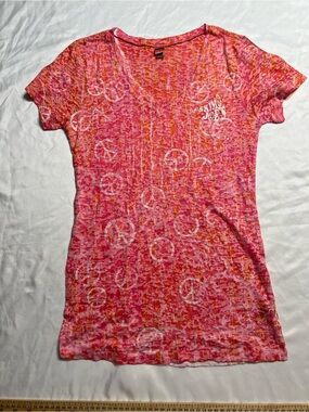 Kavio Pink & Orange Peace Sign V-Neck Tee